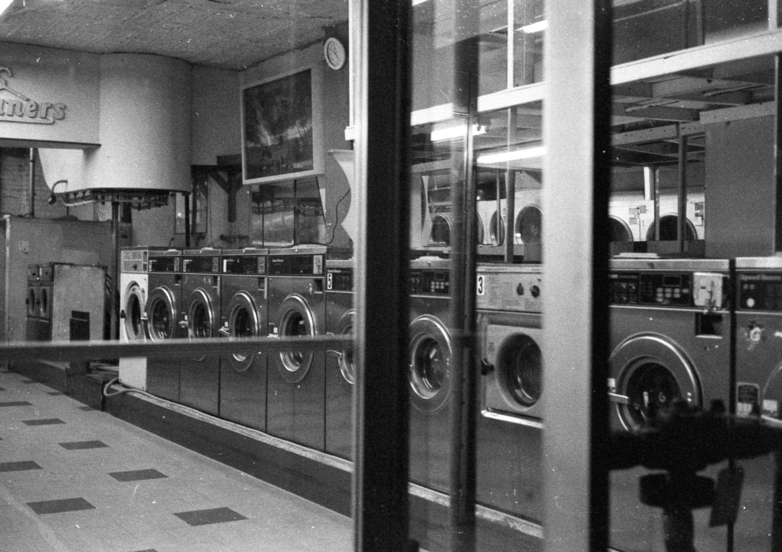 Closed laundromat